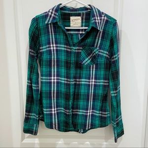 Arizona  Green and Blue Plaid Button Down Long Sleeve Shirt Size S